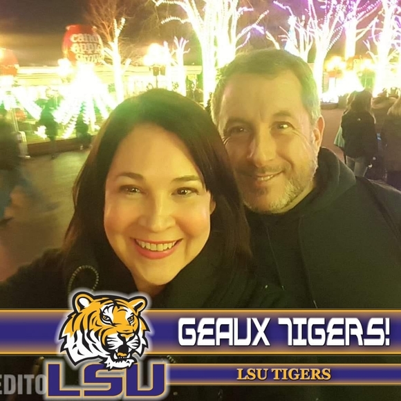 Meet your Posher, Lisa - Picture 1 of 1